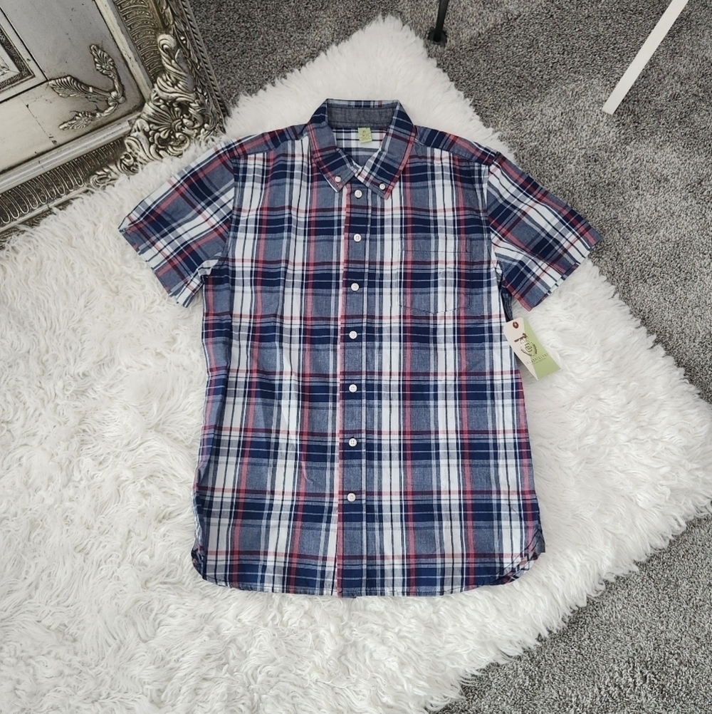 Class Club Boy's Short Sleeve Plad Button down shirt. Size 18/20. New. C1